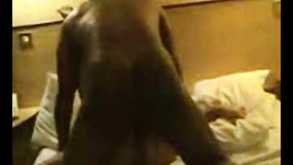 ناتاشا بحاجة ماسة إلى التبول ولم تصل إلى المرحاض افلام سكس رومانسية جدا إلا في الوقت المناسب. ولدهشتها يظهر قضيب صلب من ثقب في الحائط. في البداية كانت خائفة جدًا لكنها تثير غضبها أيضًا. هل ...